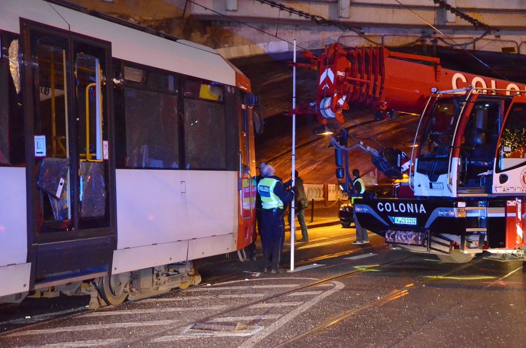 VU Kran Strab Koeln Ehrenfeld Stammstr Ehrenfeldguertel P043.JPG - Miklos Laubert